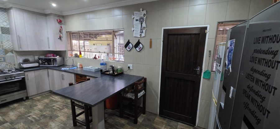 3 Bedroom Property for Sale in Flamwood North West